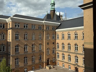 Innenhof Ziviljustizgeb&auml;ude