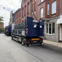 Polizeigitter in Waisenhofstra&szlig;e auf Polizei-LKW