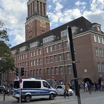 Rathausplatz Polizei